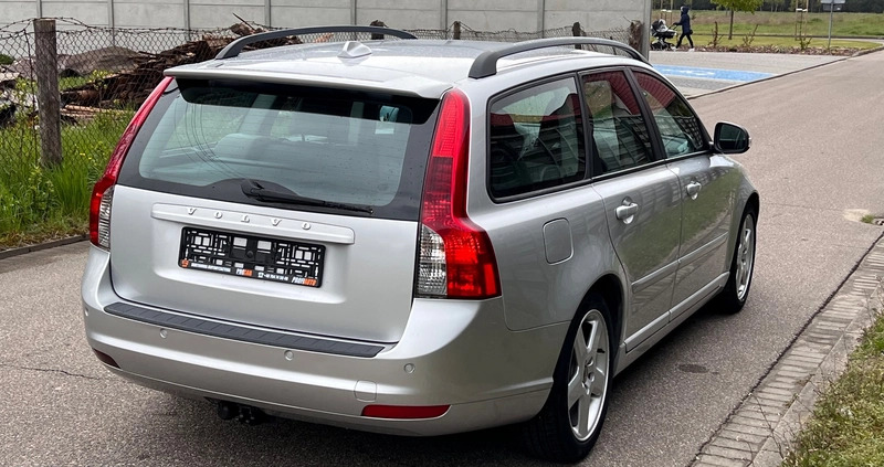 Volvo V50 cena 8900 przebieg: 234410, rok produkcji 2010 z Czarne małe 46